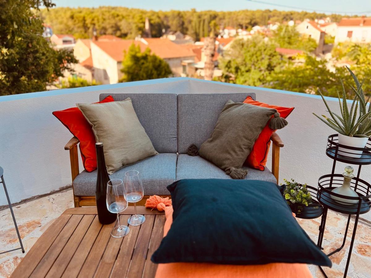 B&B 366 Vrboska Bagian luar foto